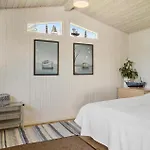 Дом отдыха 3 Bedroom Beautiful In *