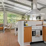 Дом отдыха 3 Bedroom Beautiful In