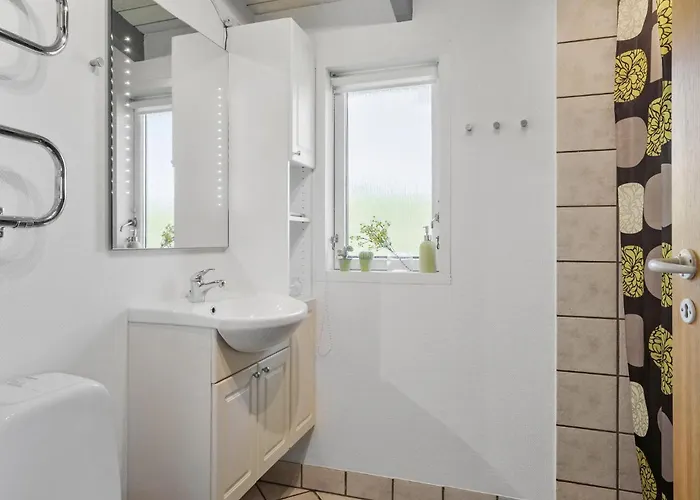 3 Bedroom Beautiful In Hébergement de vacances